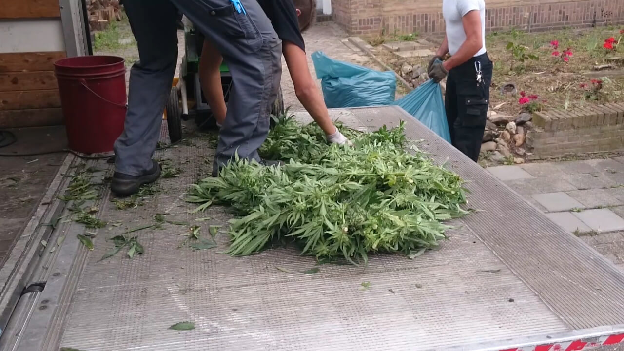 Stevige aanpak drugshandel op straat Heuvellandgemeentes
