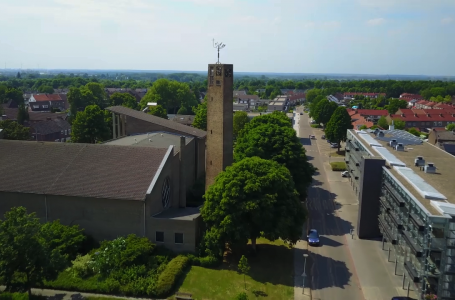 Vijf kerken in Zuid Limburg tonen kunst Charles Eyck