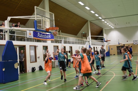 Ôs Dörp bij Basketbalclub Dunatos