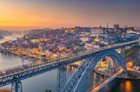 Ryanair blijft volgend jaar vliegen van MAA naar Porto